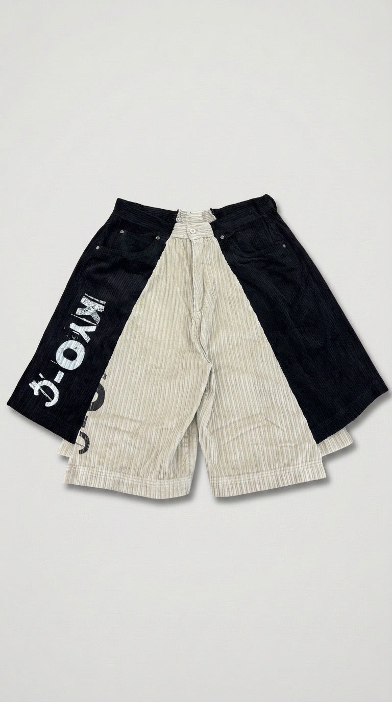 Two toned courdory shorts
